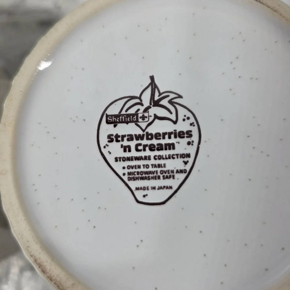 Sheffield strawberries n cream stoneware small vintage crock w/ lid & bowl read